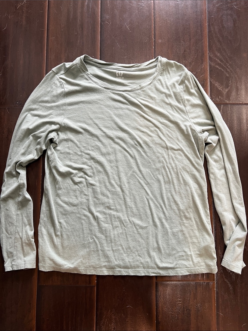 Gap Light Green Feather Tee, size XL